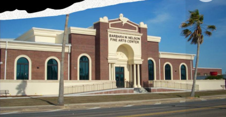 Street view of the Fine Arts Center in Panama City